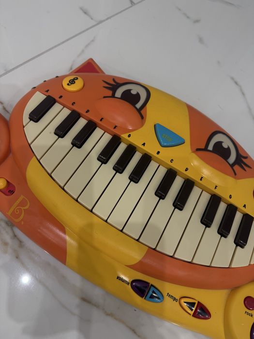 Продам пианино Котофон