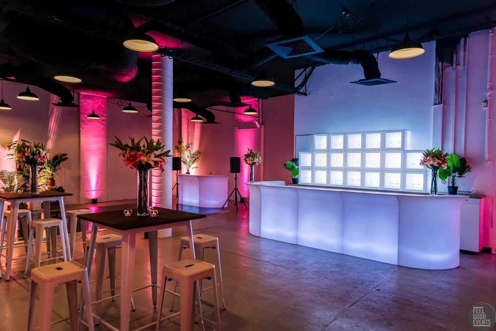 Mobiliario led liquidação bares e mesas