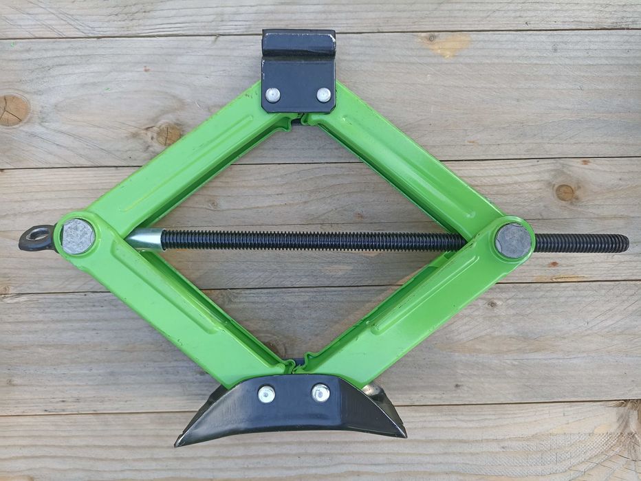 Домкрат Winso 1,5т