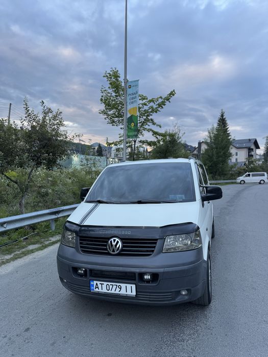 Авто в дуже гарному стані вкладень не потребує власна машина всі деталі по телефону