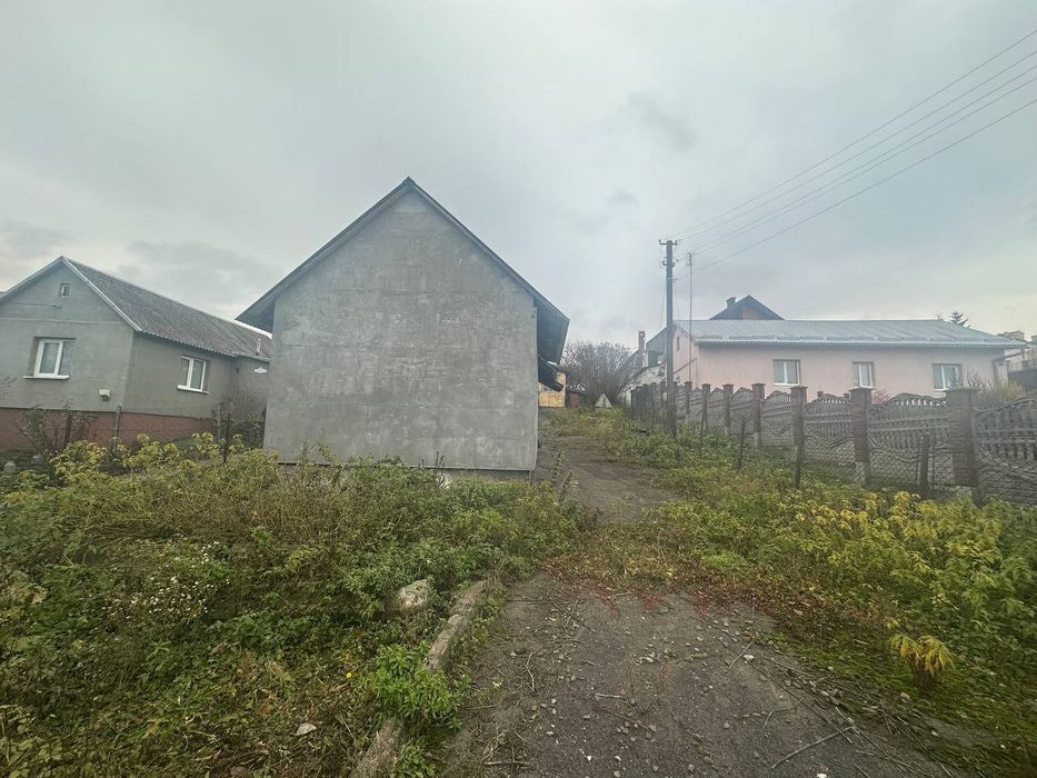Продаж 2-кім. будинку 80 м.кв. Зубра