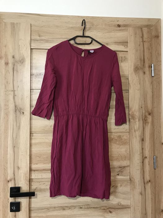 Krótka bordowa sukienka z rękawem 3/4