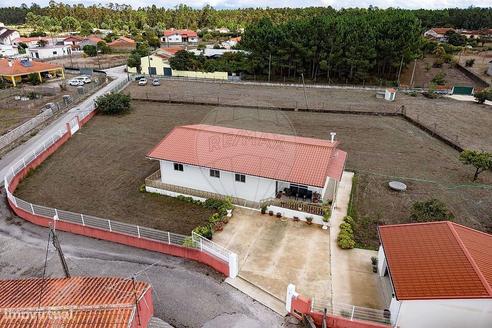 Moradia T4 para venda