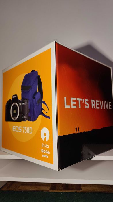 Canon EOS 750D + 18-55mm f/3.5-5.6 + 10-18mm f/4.5-5.6