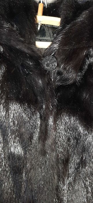 Шуба довга з капюшоном, натуральне хутро, розмір 62