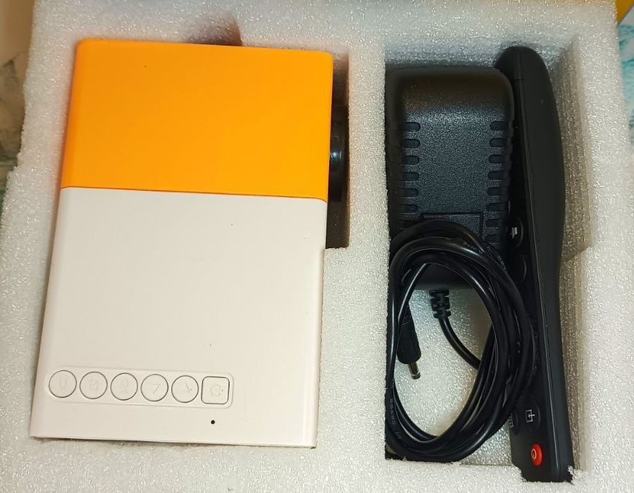 Продам проэктор yg-300