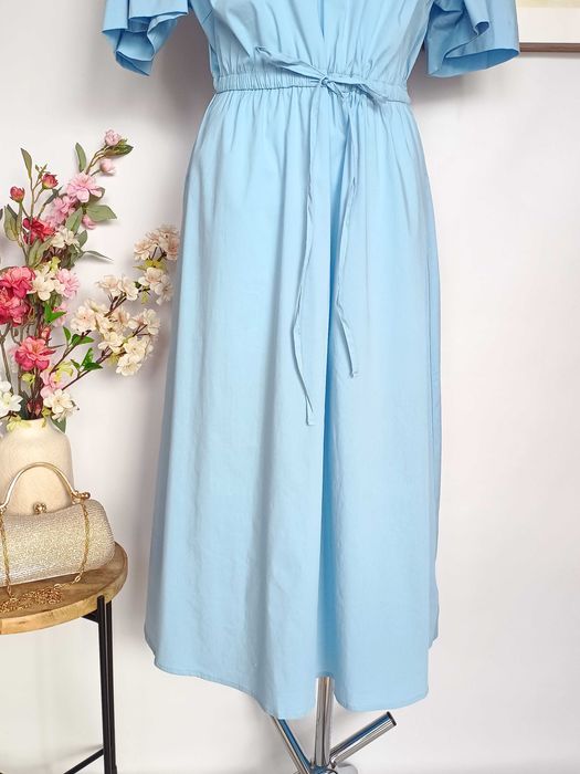 Błękitna niebieska sukienka midi bawełna dekolt V 44 XXL lato wesele