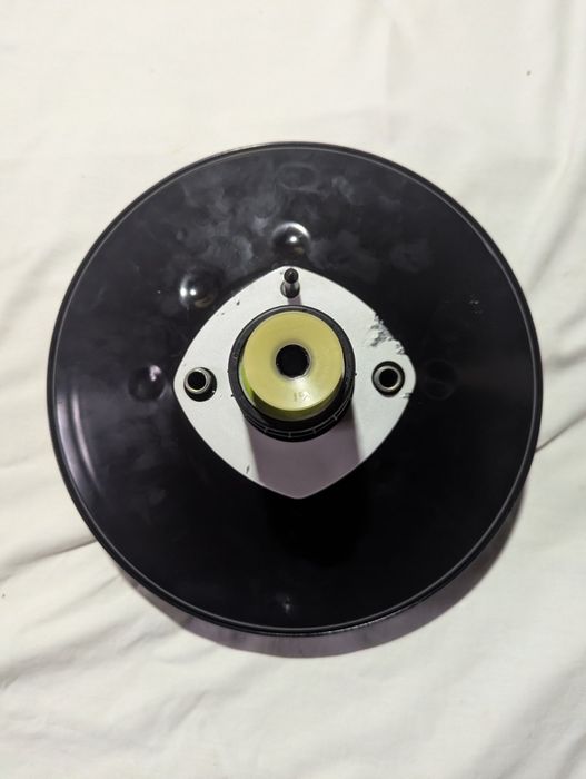 Вакуумний підсилювач гальм PSA112