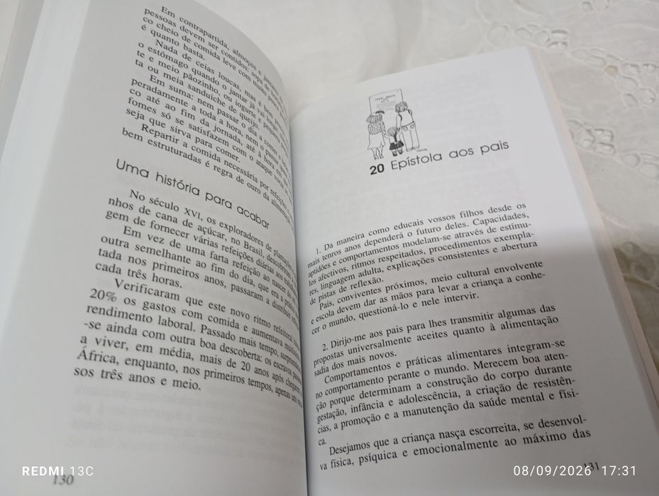 Livro " Bem comidos e bem bebidos"