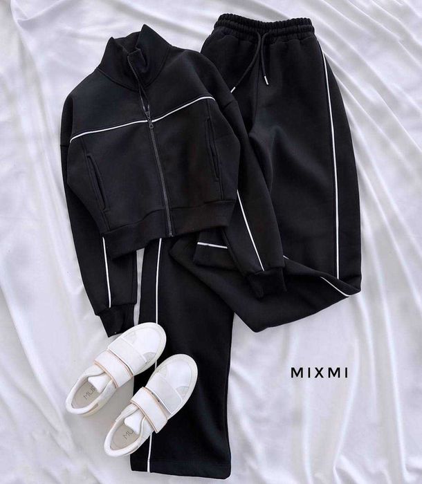 Жіночий костюм теплий