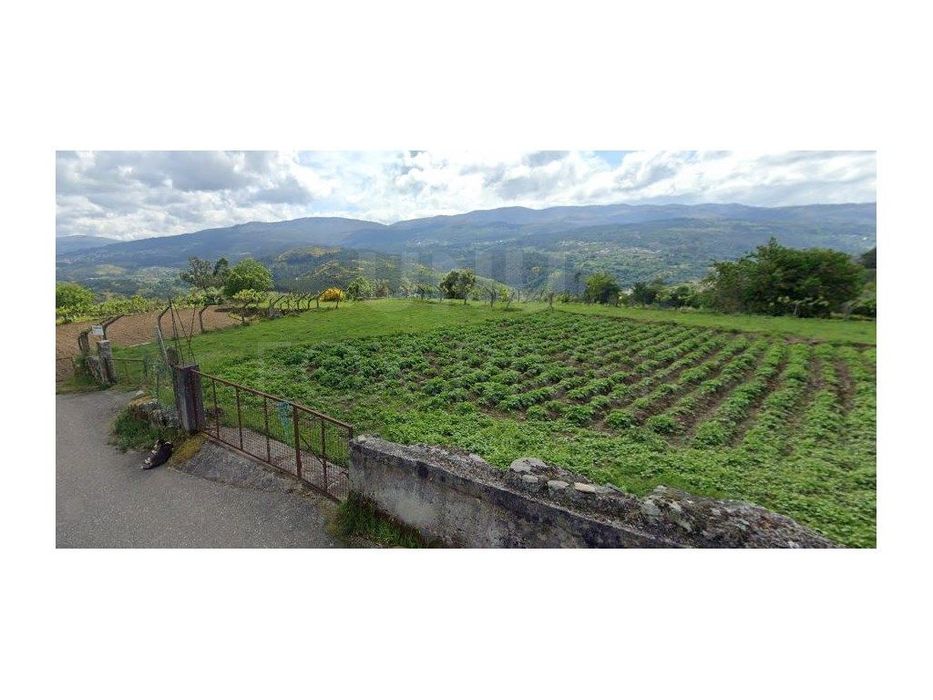 Terreno para construção em Merufe, Monção