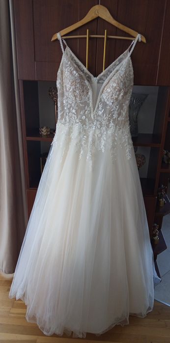 Suknia ślubna + 2 welony r.40/42