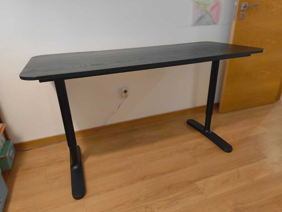 IKEA Secretária BEKANT preta 140x60