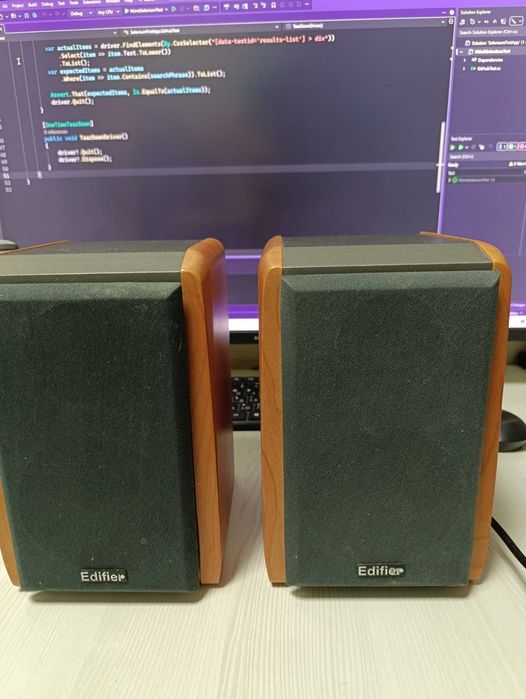 Колонки Edifier R1000TCN