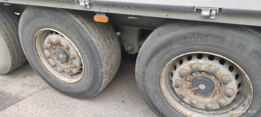 Продаж причепів Schmitz Cargobull SPR