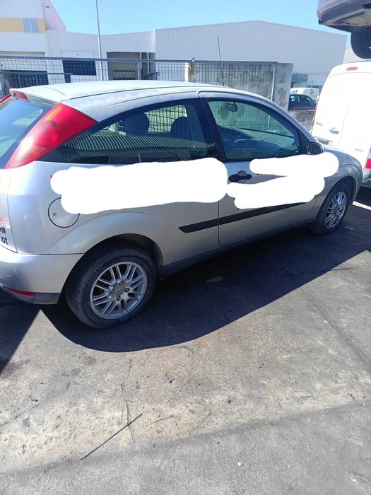Ford Focus veiculo vendido às peças