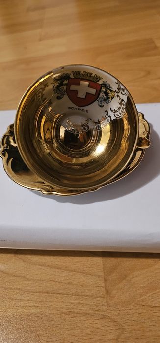 Xicara de chá  banhada  a ouro Switzerland Baviera