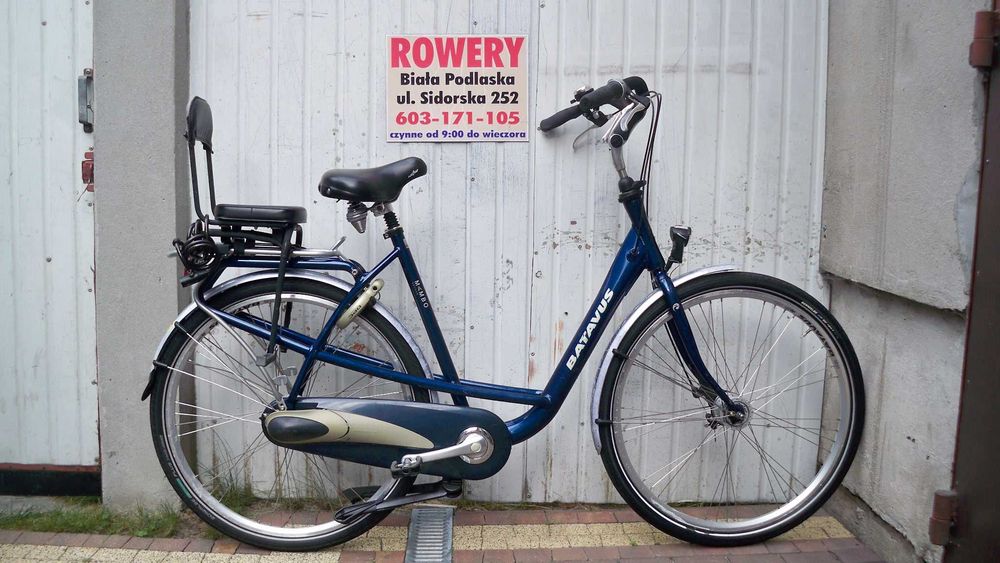 BATAVUS Mambo   rama 57 cm. Aluminiowa Nexus 7  Prądnica miejski