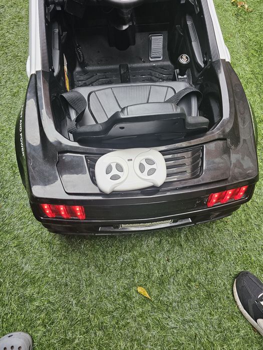 Carro electrico criança