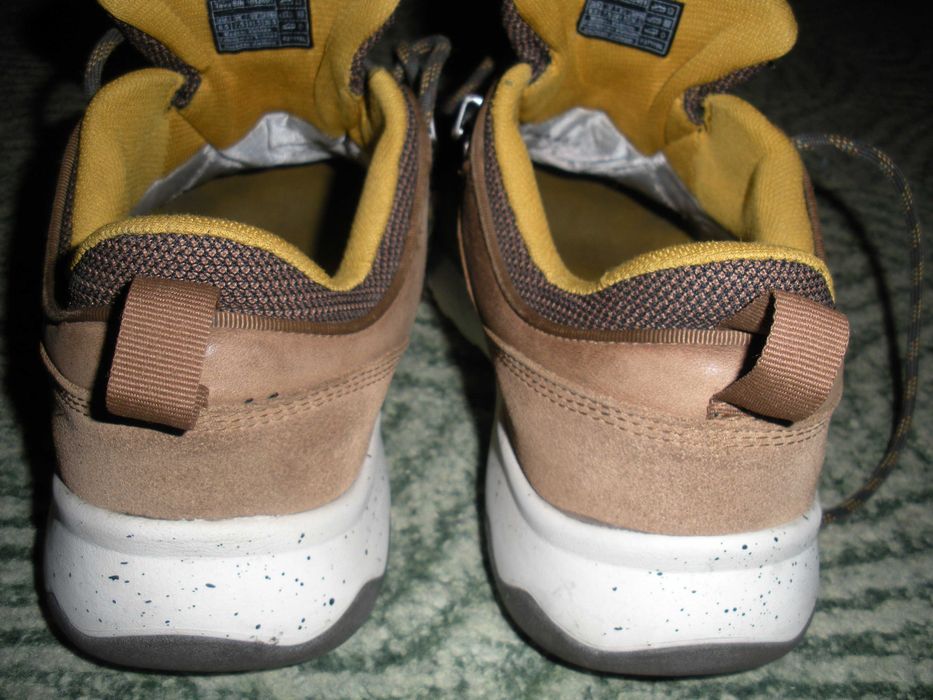 Кроссовки Teva Arrowood