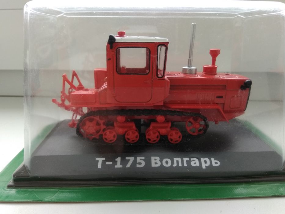 Модель трактор Hachette