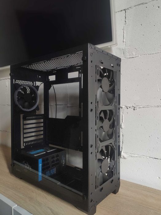 Модульный блок питания + корпус для пк (Chieftec Proton 850W 80plus bronze + Xigmatech)