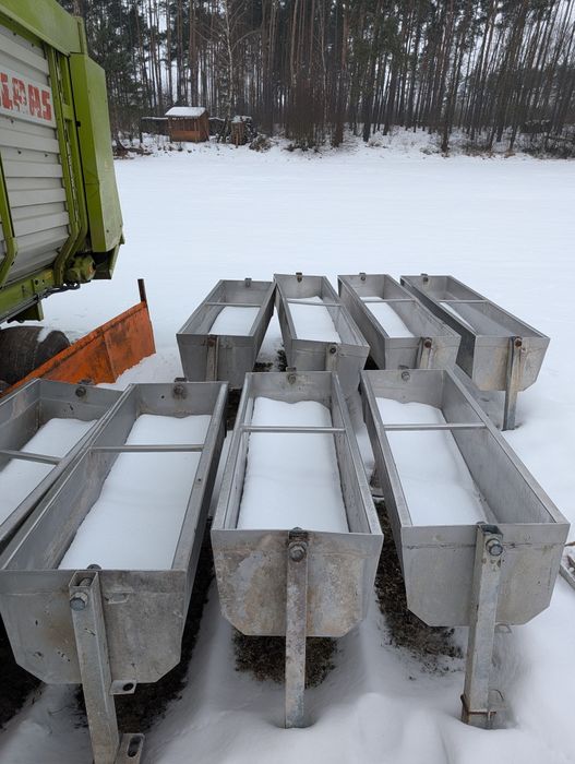 Poidło wannowe  dla bydła krów byków ze stali nierdzewnej.