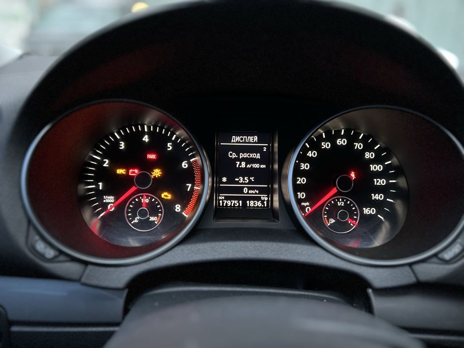 Продам Volkswagen Golf 2012