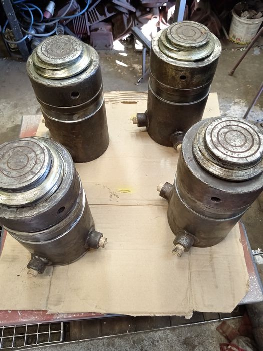 Домкрат гидравлический