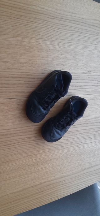 Halówki skórzane piłkarskie Nike Tiempo 31.5 EU/19.5 cm