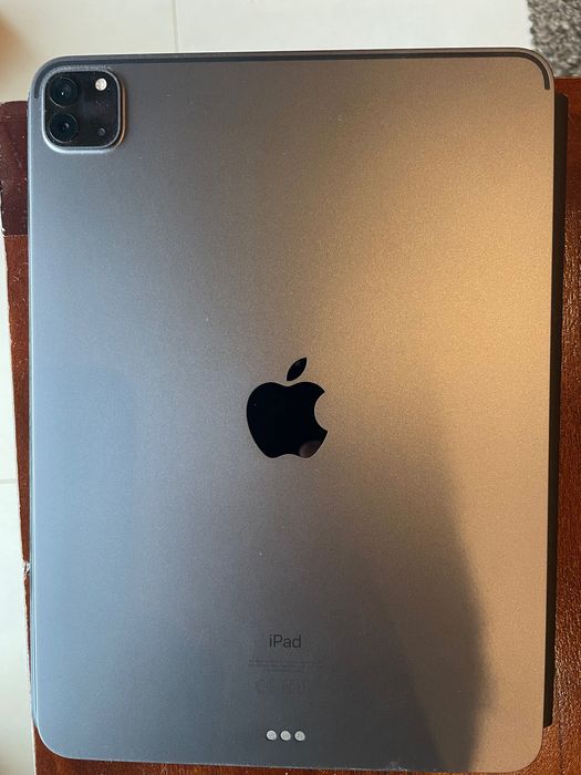 iPad Pro (11´ ) (2.ª geração) com teclado Magic Keyboard64585164779778121
