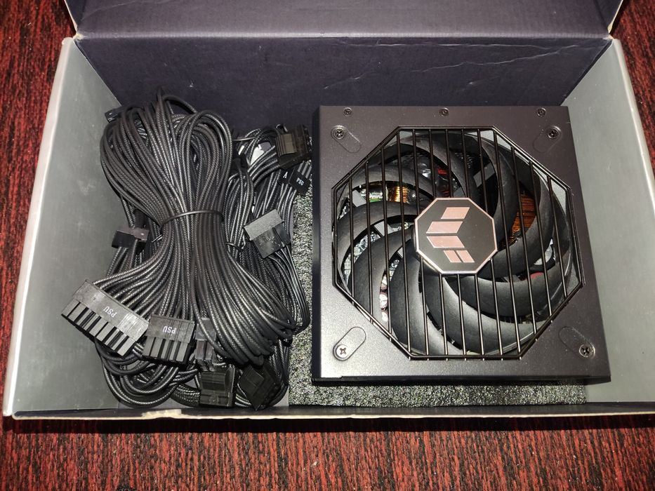 Блок живлення asus tuf gaming 750w 80+ gold