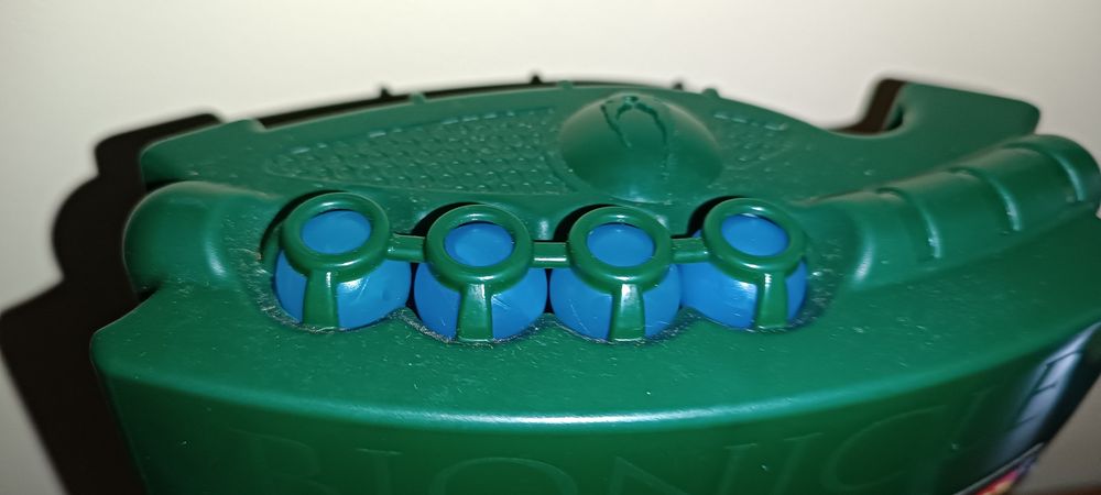 Figura Lego Bionicle Inika Toa hahli (8728) de 2006