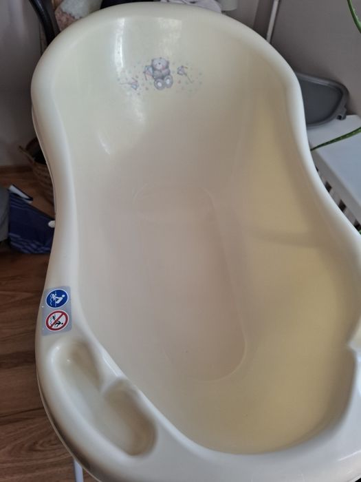 Wanienka ze stelażem z regulowaną wysokością