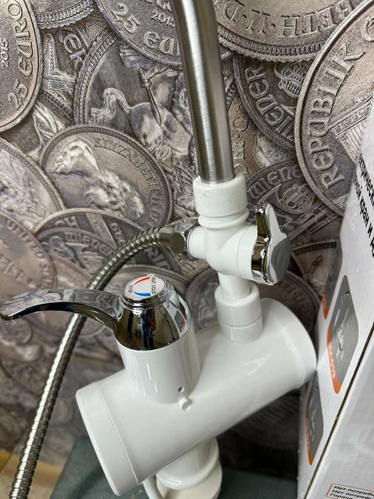 Кран-водонагреватель проточный с душем