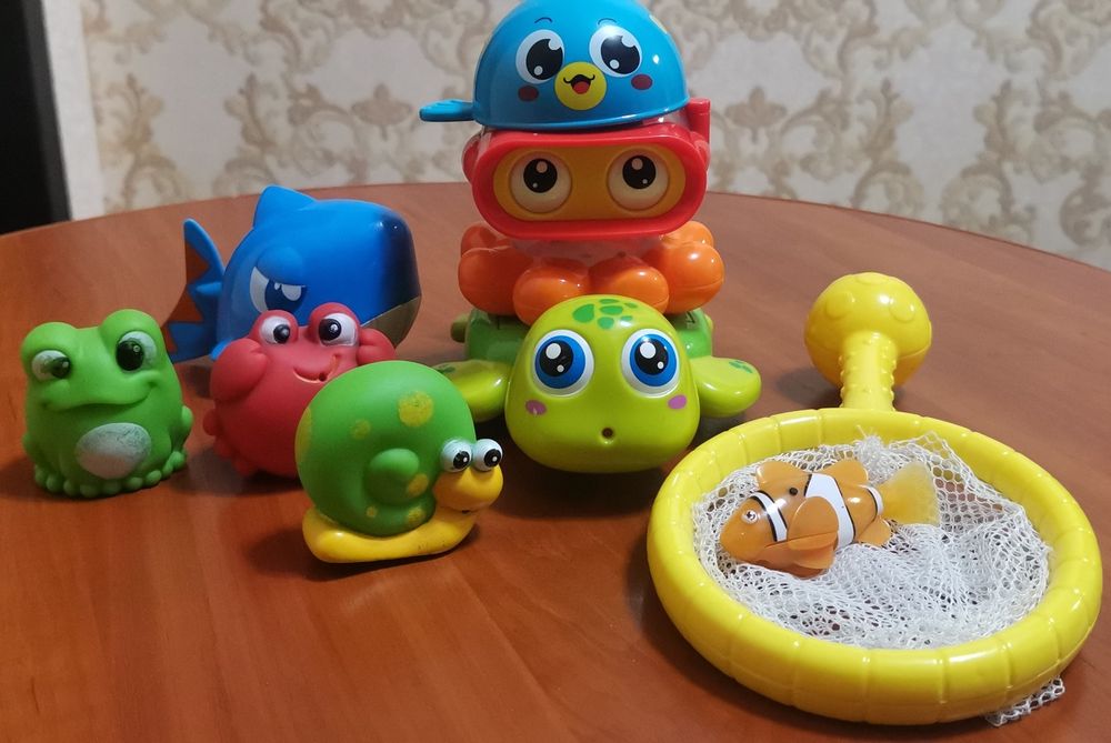 Іграшки для купання малят / черепашка / рибка / сачок / акула