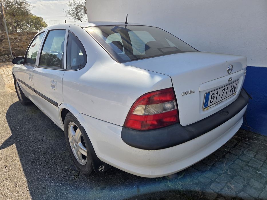 Opel Vectra 1.7 TD motor com avaria