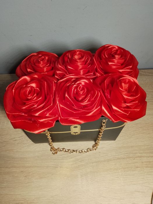 Bukiety wieczne ze wstążki