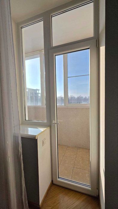 NN S4 Продам 1 комнатную квартиру новострой ремонт Гер. Харькова 131а