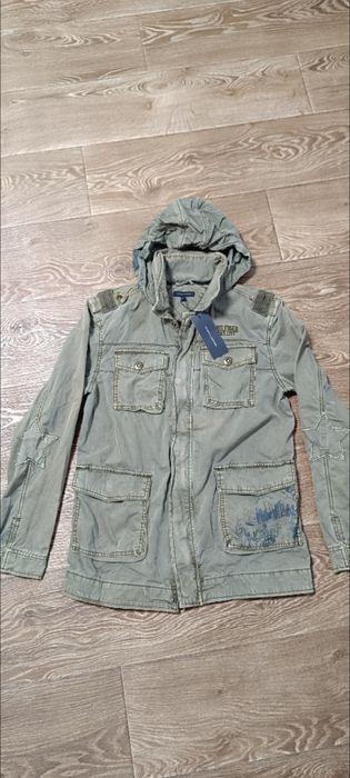 Вітровка Tommy Hilfiger(M-65 army).
Цвет: Оливковый или хаки с