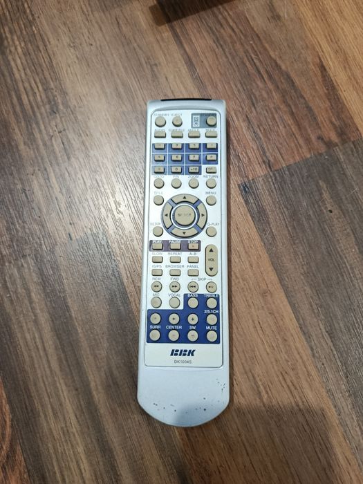 Домашній кінотеатр 5 :1  BBK  DK 1004s