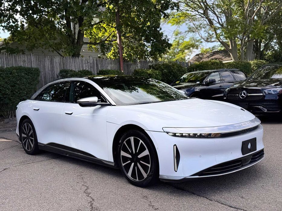 Lucid Air Grand Touring      2022