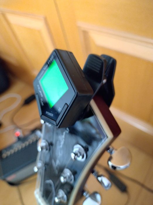 Afinador tuner guitarra elétrica fzone FT 800 novo