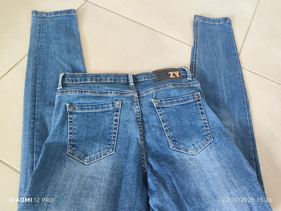 Calça de ganga de criança