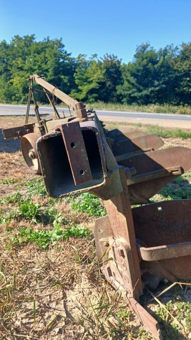 Плуг 5 корпусний