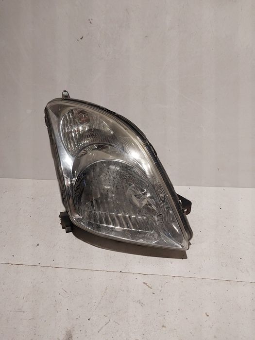 Suzuki swift mk6 mkVI mk 6 VI 3 prawa lampa przednia reflektor prawy