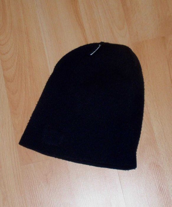 Чёрная шапка Under Armour Acrylic Beanie Wip Polo TNF ORIGINAL 26/24см