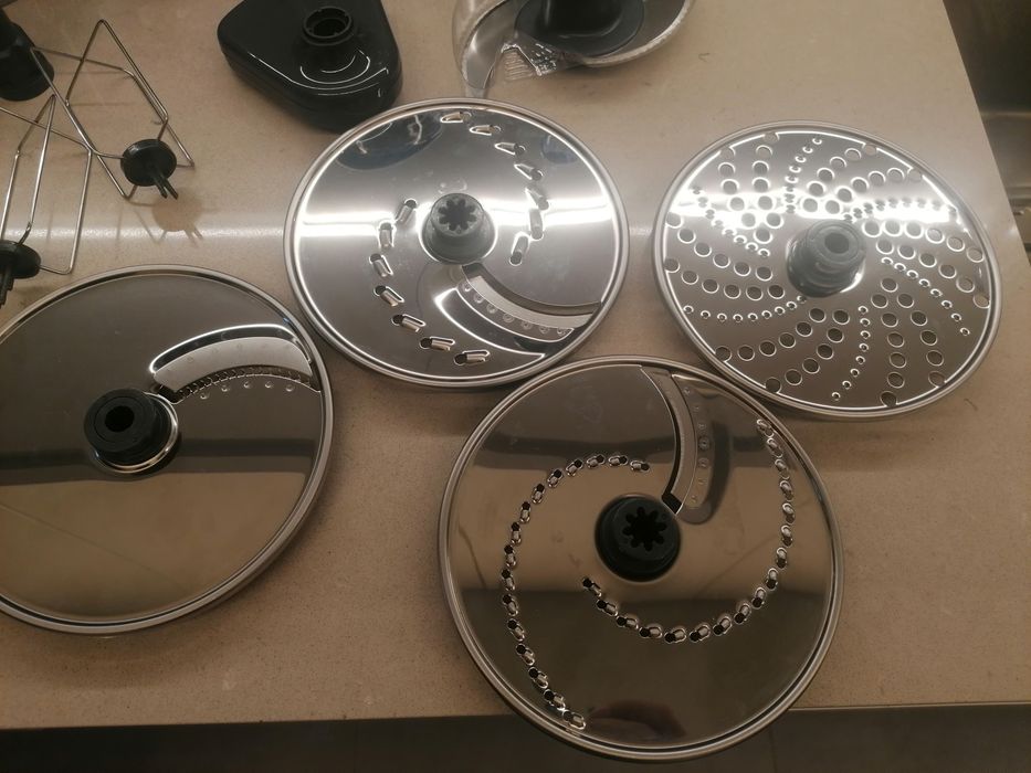 Kitchen Robot and Accessories441394829251072007