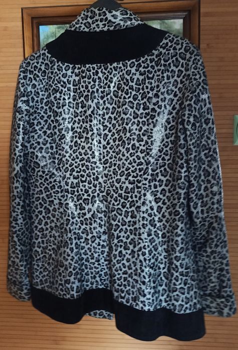 Куртка шкіряна жіноча