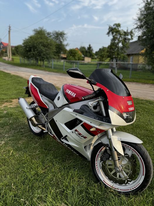 Yamaha FZR1000 (1992)